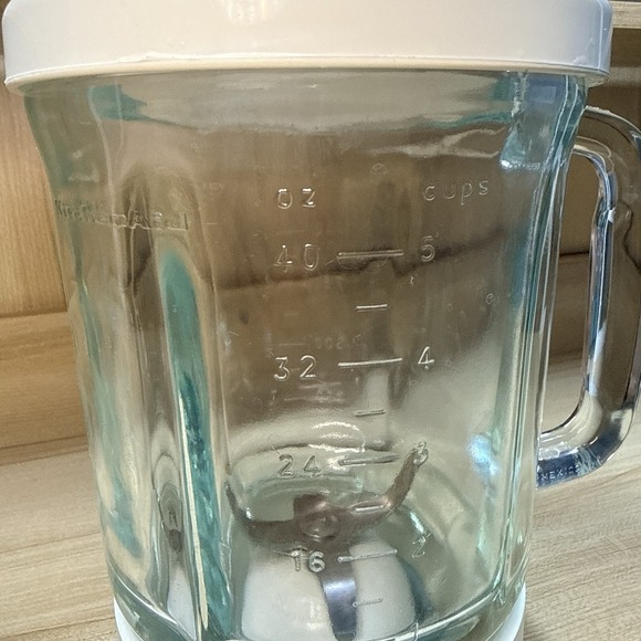 KitchenAid Blender Glass Carafe 40 Oz w/ lid, caps, blades & collar OEM - Picture 2 of 4
